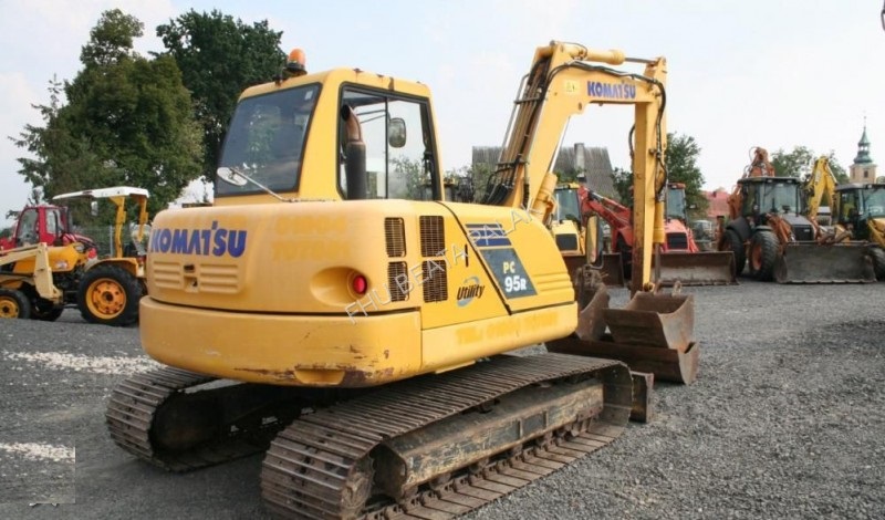 KOMATSU PC 95R części zamienne